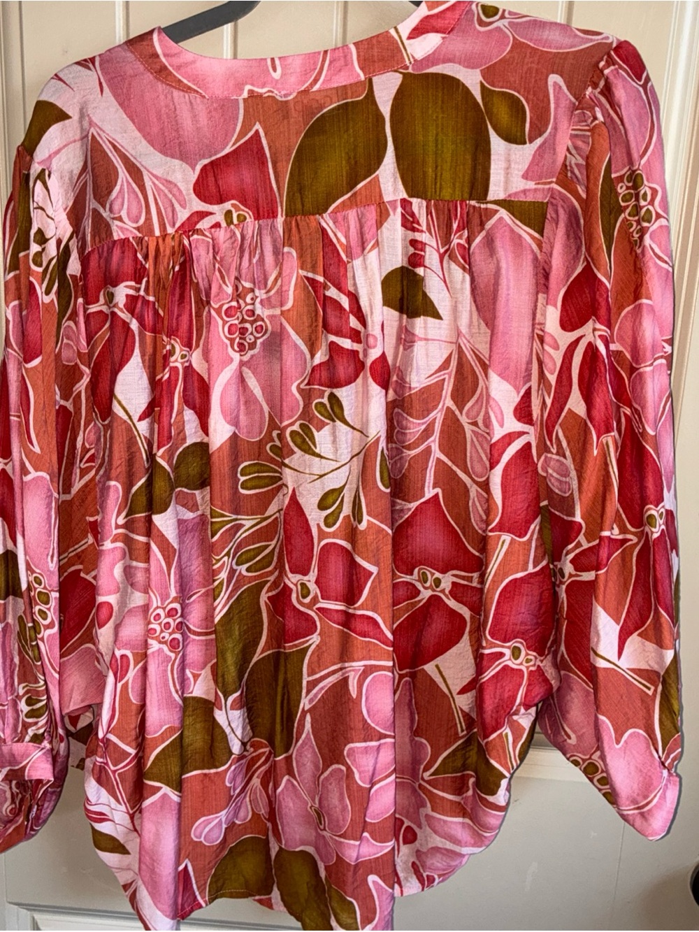 G.G.O Pink Floral Button-Front Women's Blouse - Picture 4 of 8
